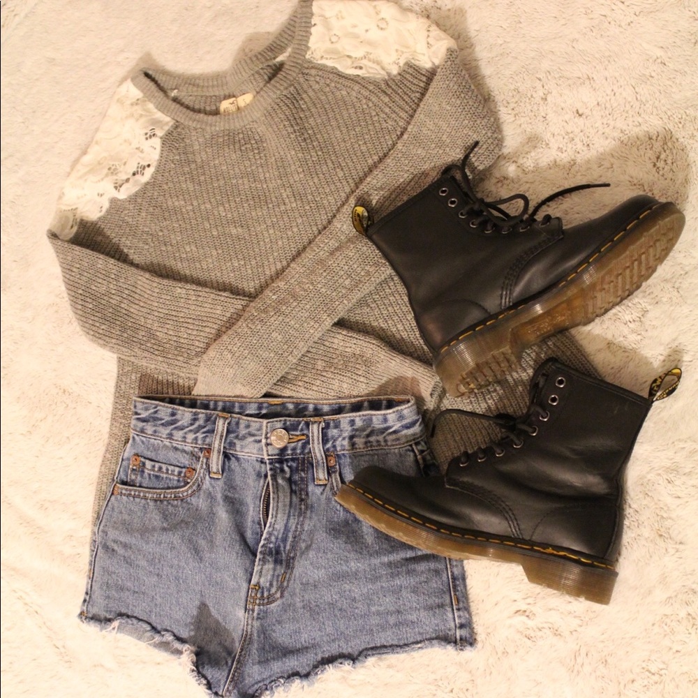 ADORABLE LACE GREY SWEATER